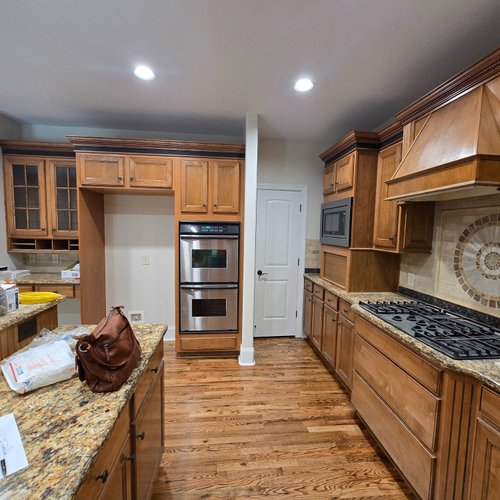 Classic wood cabinets in an Alpharetta, GA home