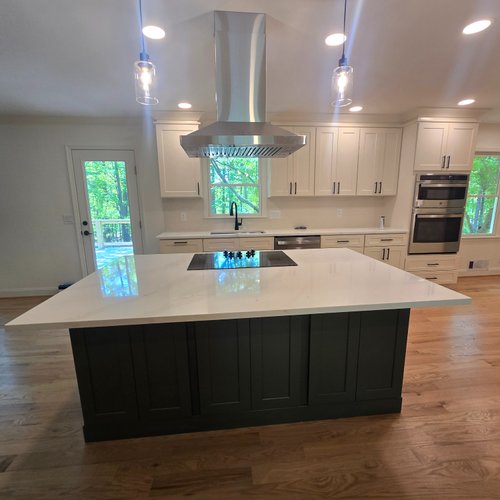 Modern kitchen in Alpharetta, GA