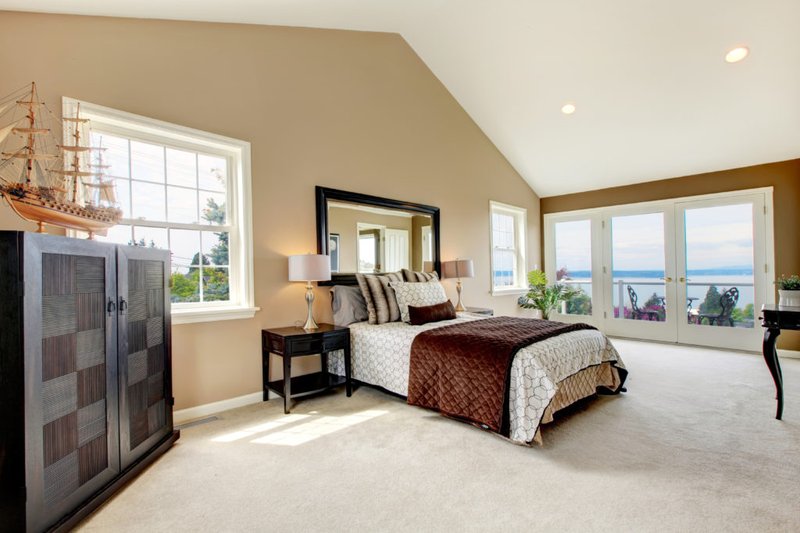 Carpet flooring in a Bedroom from Bridgeport Carpets in Alpharetta, GA