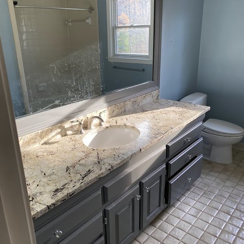 Old bathroom before remodeling