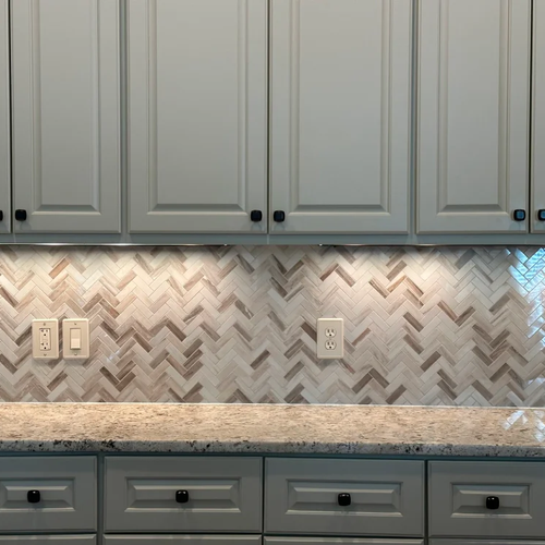 Tile backsplash in Roswell, GA from Bridgeport Carpets