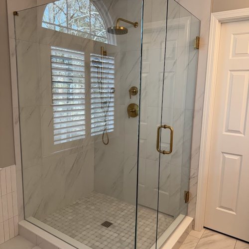 Bridgeport Carpets & Flooring installed new shower in this Alpharetta, GA master bathroom