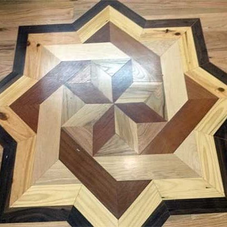 Hardwood medallion in Alpharetta, GA from Bridgeport Carpets