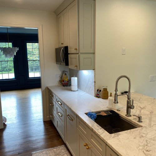 Heritage home in Alpharetta GA with new remodelled kitchen